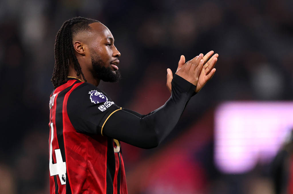 体坛联播|萨卡将与阿森纳续约五年,曼城签下加纳国脚塞门约